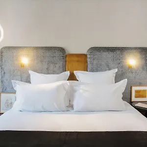 Hotel Handsome